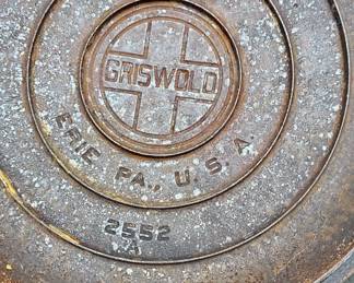 Griswold dutch oven pot top
