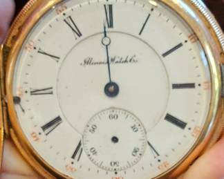 14k Illinois pocket watch, beautiful case, does not work
