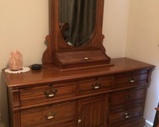 Oak dresser with mirror