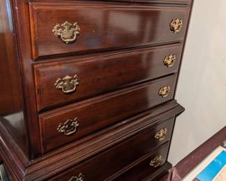 Kincaid Chest on Chest