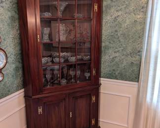 Lighting Corner Cabinet