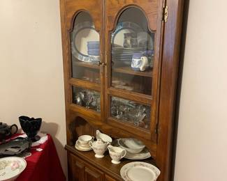 Corner china cabinet