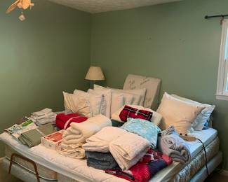 King-size adjustable bed