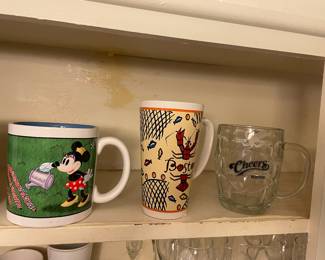 Minnie Mouse; "Cheers" souvenir 