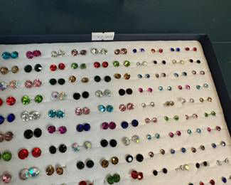 $1 Earrings final price