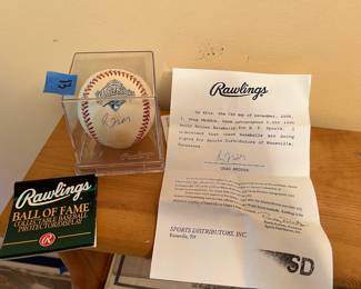 Greg Maddux signed baseball