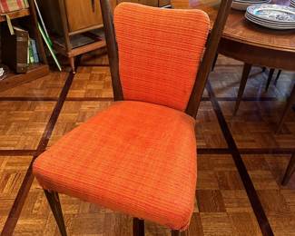 Dining Table (Leaves Stored Inside) w/ 4 Italian Melchiorre Bega Style Chairs