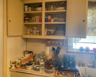 EstateSalesByOlga at 42 Harvard Rd, Linden, NJ 07036