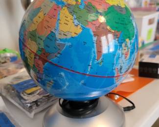 Light-up globe
