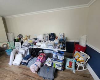 Bath sets and bedding sets, pillows