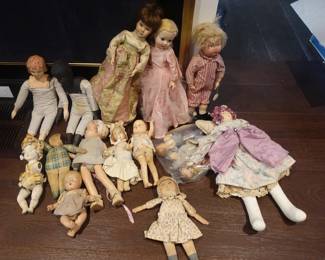 ANTIQUE DOLLS