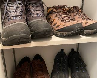 Men's shoes - size 9.5