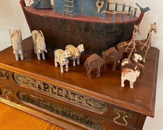 Thread chest and Noah's ark