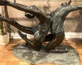 Dining table's incredible sculptured base