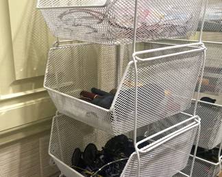 Organizers loaded with readers and sunglasses