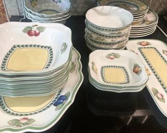 39 pieces of Villeroy & Boch dishes - made in Germany