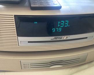 Bose radio and CD player