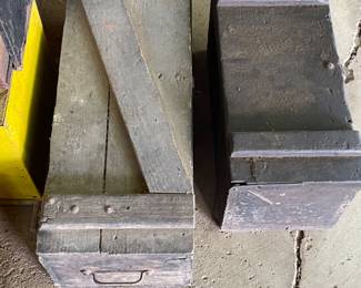 Assorted vintage tool boxes