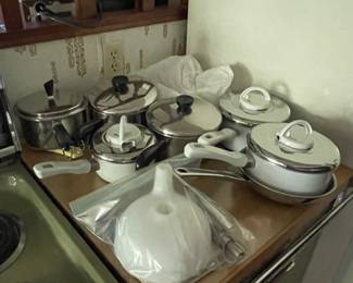 Cookware sets
