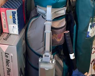 Full set of barely used golf clubs