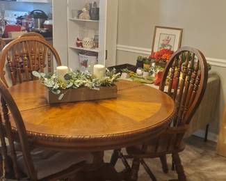 Round table and chairs with leaf 