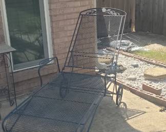 Chase lounge rod iron