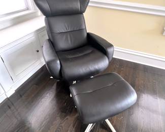 Leather Chair & Ottoman -IMG  Norway 
