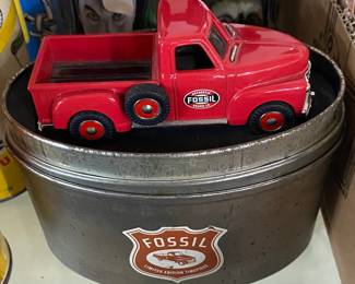 Fossil Metal Truck Display