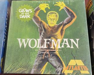Atlantis Glow in the Dark "Wolfman" Model Kit