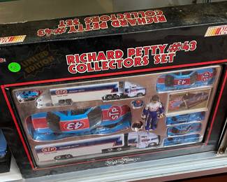 Racing Champions Richard Petty Collectors Set