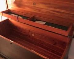 Lane cedar chest