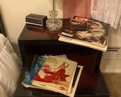 Nightstand (to the bedroom set)