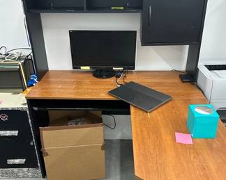 Computer Desk (5 availible)