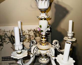 PRICE: $300
VINTAGE ITALIAN CAPODIMONTE CHANDELIER