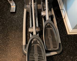 50% OFF ORIGINAL PRICE: $700
OCTANE FITNESS ELLIPTICAL
72”L x 27”W x 62”H