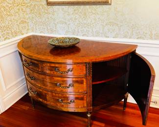 50% OFF ORIGINAL PRICE: $500
REGENCY STYLE BURL WALNUT DEMI LUNE COMMODE / BUFFET (DOVE TAIL DRAWERS)
SOME CHIPS ON WOOD
60.5” W x 28.5”D x 35”H