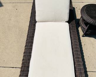PRICE $450
RH RESTORATION HARDWARE WICKER LOUNGER -4 AVAILABLE
90”L x 37”W x 10”H
ADJUSTABLE BACKSIDE