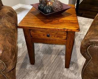 PRICE: $150 EACH
ATTIC HEIRLOOMS BY BROYHILL FURNITURE WOODEN SIDE TABLE WITH DRAWER ( 2 AVAILABLE)
27”L x 23”W x 24”H