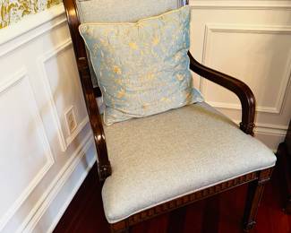 PRICE:$1,500
REGENCY STYLE GRAND DINING ROOM TABLE WITH 10 CHAIRS
74”L x 74”W x 30”H
2 BREAD BOARD LEAVES
30”W x 74”L