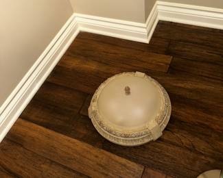 50% OFF ORIGINAL PRICE: $30
FLUSH MOUNT CEILING LIGHT