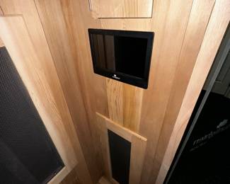 PRICE: $4,200
SUNLIGHTEN MPULSE INFRARED SAUNA (2023)
51.5”W x 47”D x 78.5”H