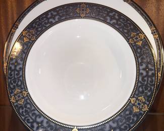 PRICE: $500
LENOX VINTAGE JEWEL 8 PLACE SETTINGS FINE CHINA SET - MADE IN USA