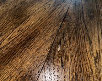 PRICE: $500 FIRM
FRONTGATE OVAL DINING TABLE (SOME SURFACE IMPERFECTIONS THAT CAN BE EASILY TOUCHED UP)
TABLE 55”L x 55”W x 30”H LEAF 20" x 55"