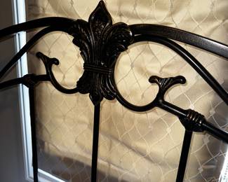 PRICE: $350
QUEEN-SIZE METAL AND WOOD BED-FRAME AND MATTRESS
64”W x 86”L x 53”H