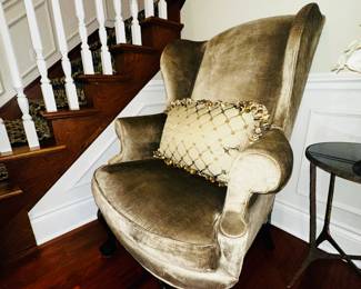 20% OFF ORIGINAL PRICE: $900
STICKLEY FURNITURE WILLIAMSBURG RESERVE COLLECTION QUEEN ANNE WINGBACK ARMCHAIR ( BEIGE VELVET)
36”W x 36”D x 47”H