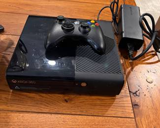 50% OFF ORIGINAL PRICE: $50.00
XBOX 360°E CONSOLE
MODEL 1538