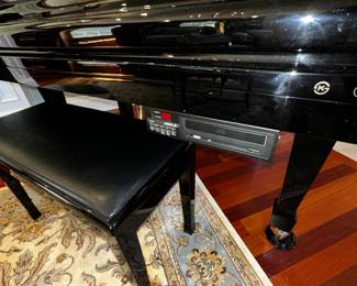 PRICE: $1,400
SAMICK BABY GRAND PLAYER PIANO
SG-150CP
57”W x 60”L x 40”H