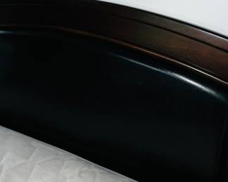 PRICE: $500
MODERN DARK BROWN QUEEN SIZE BEDROOM SET
DARK BROWN TALL CHEST OF DRAWERS
46”W x 20.5”D x 52”H
QUEEN SIZE BED WITH DRAWERS
64”W x 90” L x 50.5”H
2 NIGHTSTANDS
30”W x 18”D x 29.5”H