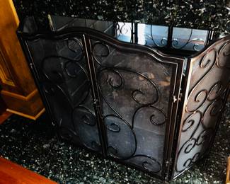PRICE: $150
METAL FIREPLACE SCREEN
