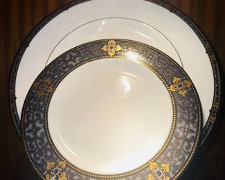 PRICE: $500
LENOX VINTAGE JEWEL 8 PLACE SETTINGS FINE CHINA SET - MADE IN USA